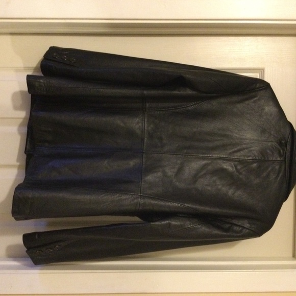 ANDREW MARC Women’s Leather Jacket - Picture 11 of 15